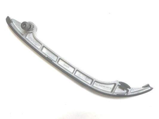 LR022955 - RIGHT HAND TIMING CHAIN ARM FOR 4.4 TDV8 - RANGE ROVER L322, RANGE ROVER L405 AND RANGE ROVER SPORT L494 - GENUINE LAND ROVER